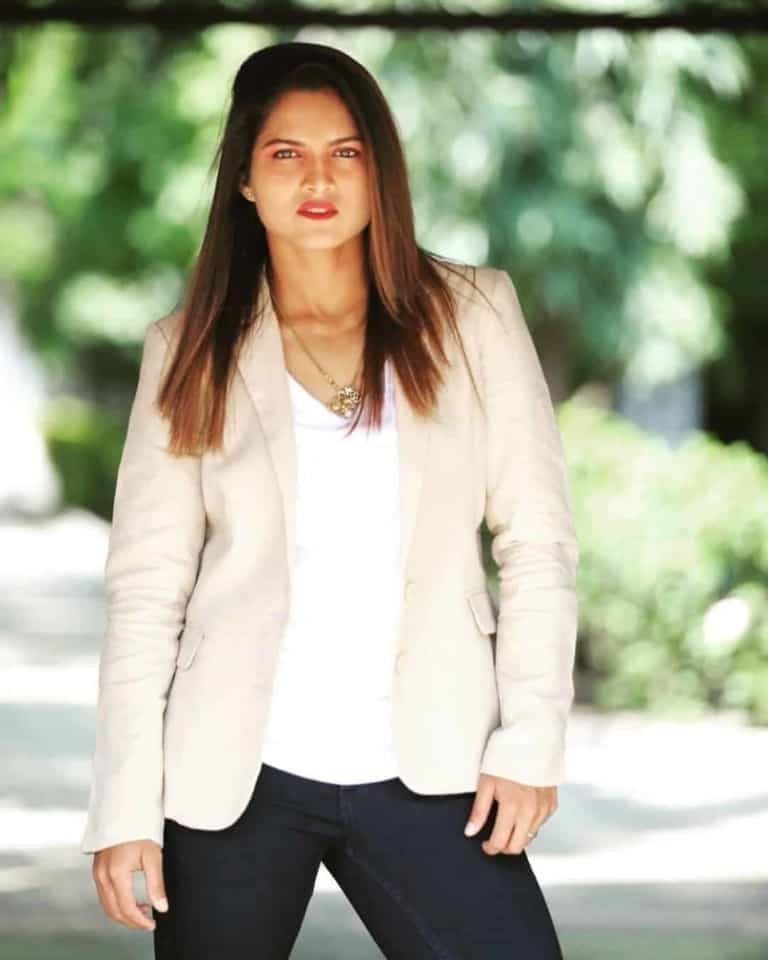 मोना मेशराम Mona Meshram