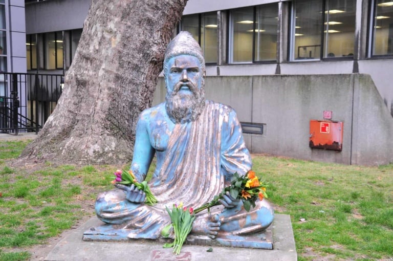 तिरुवल्लुवर Thiruvalluvar