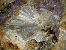 Bavenite