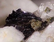Cervandonite
