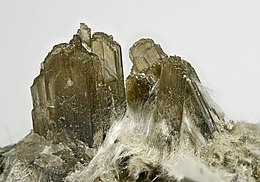 Clinozoisite