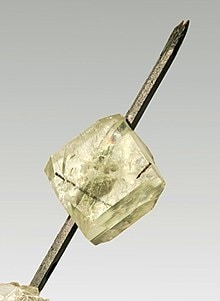 Leucophanite