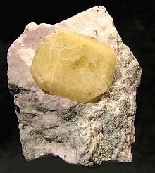 Narsarsukite
